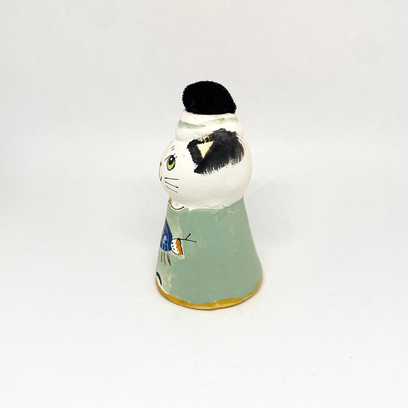 メリーフィールドポッタリー レース作りをする三毛猫のピンクッション素焼きの猫の針山　Merryfield Pottery
