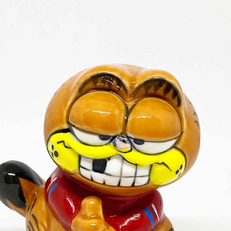 ホッケーをするガーフィールドのフィギュリン　陶器製　ENESCO　1981年