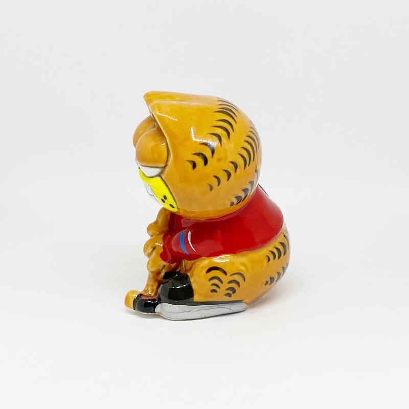 ホッケーをするガーフィールドのフィギュリン　陶器製　ENESCO　1981年