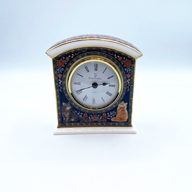 Royal Doulton レズリーアンアイボリー　 陶器製　マントル時計　