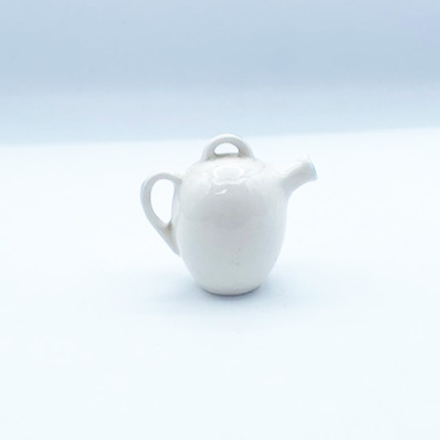 クレステッドチャイナ BLACK GOOD LUCK CATのミニティーポット型大きなリボンの黒猫 1900年代初期