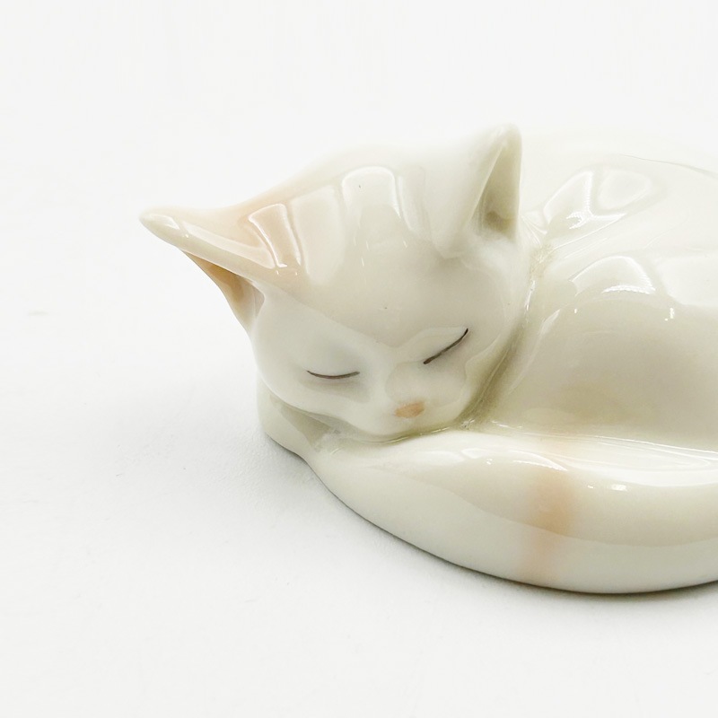 ロイヤルコペンハーゲン Mini Collection 眠り子猫のミニフィギュリン Royal Copenhagen