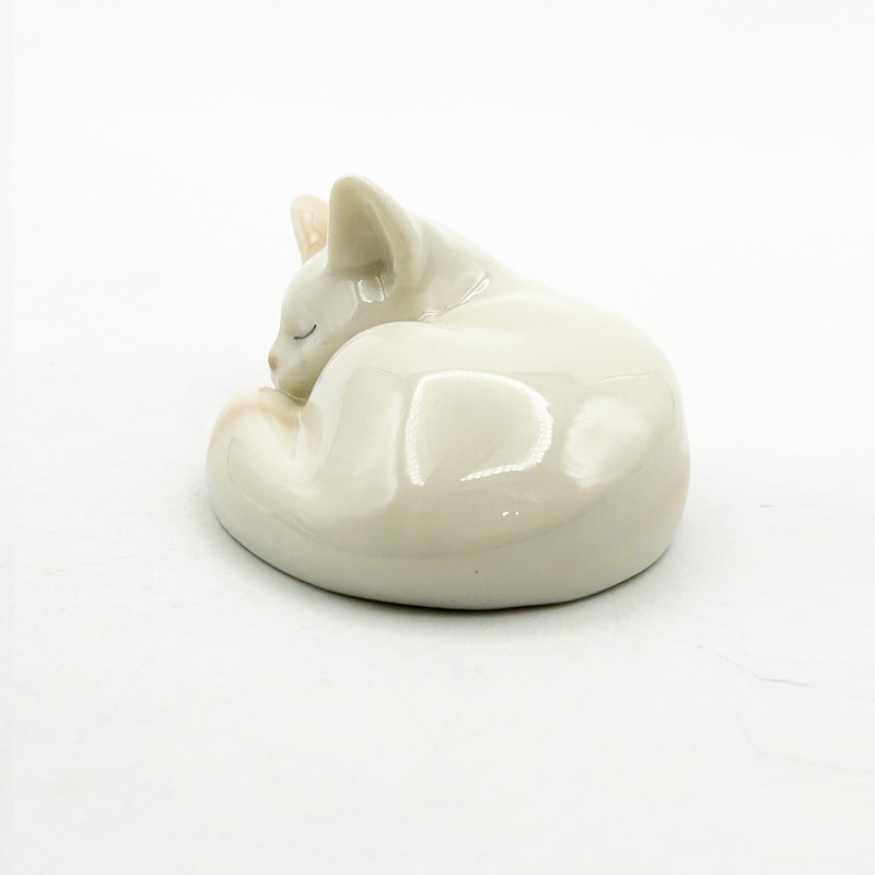 ロイヤルコペンハーゲン Mini Collection 眠り子猫のミニフィギュリン Royal Copenhagen