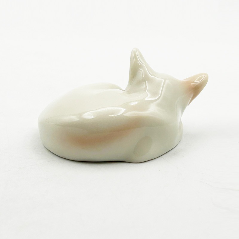 ロイヤルコペンハーゲン Mini Collection 眠り子猫のミニフィギュリン Royal Copenhagen