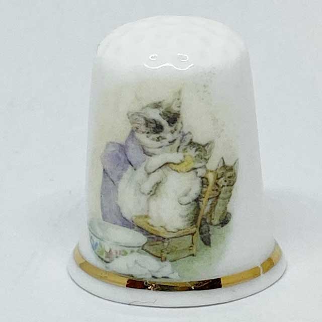 英国製　シンブル　指貫　子猫のモペット・トム・ミトンと母猫タビタ ピーターラビットシリーズ　Birchcroft　