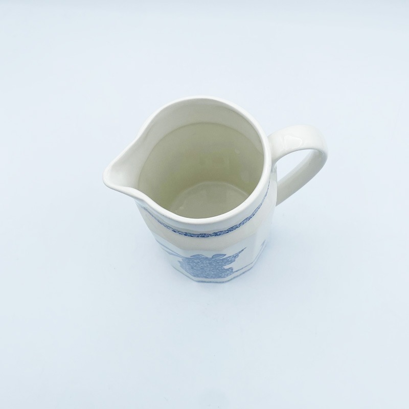 ROYAL CROWNFORD バーレイ ブルーキャリコ キャット柄のミルクピッチャー・ジャグ