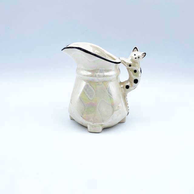 猫の取っ手のついた白いミルクピッチャー ラスターウェア チェコスロバキア