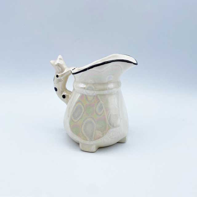 猫の取っ手のついた白いミルクピッチャー ラスターウェア チェコスロバキア