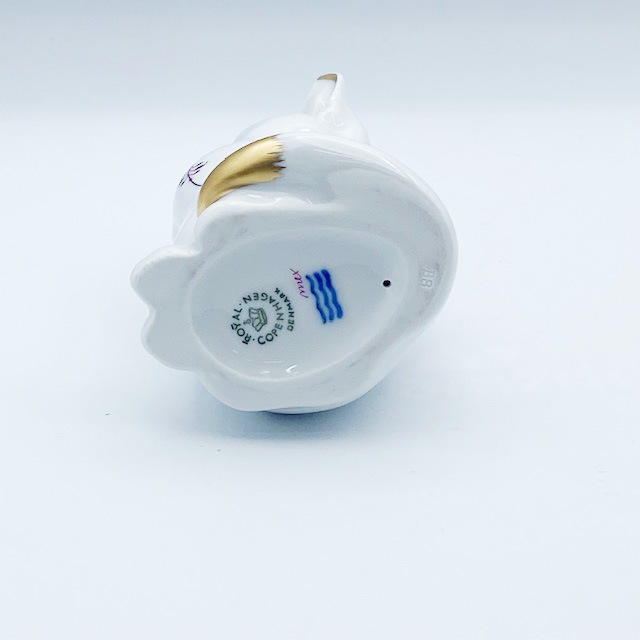 <レア>Royal Copenhagen　ゴールドパープルフル―テッドの猫 Royal Copenhagen Gold Purple Fluted Cat