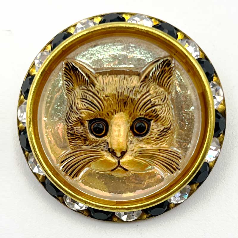 チェコ製 猫のカボションビーズとヴィンテージスワロフスキー台のブローチ　シャンパンゴールド Yukie Takahashi