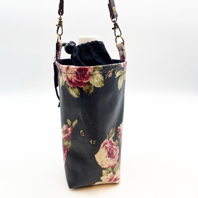 ハンドメイド　猫柄のペットボトル　ブラック　ラミネート加工　My Cotton　