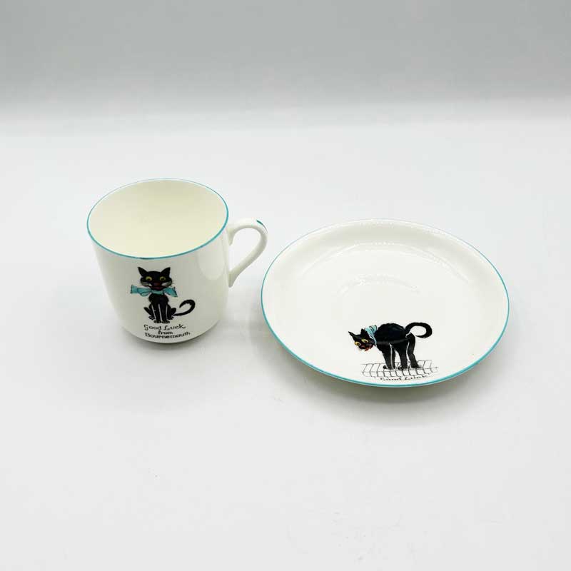 ARCADIAN / CAULDON GOOD LUCK BLACK CATのカップ&ソーサー 1900年初期~中期