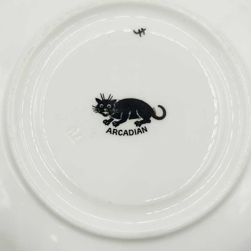 ARCADIAN / CAULDON GOOD LUCK BLACK CATのカップ&ソーサー 1900年初期~中期