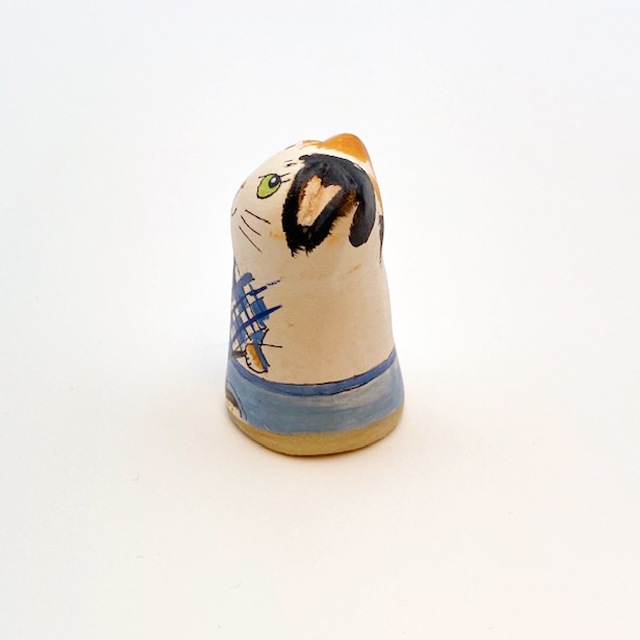 イギリス 素焼きのミニ猫　シンブル ゴルファー　ゴルフをする三毛猫  Merryfield Pottery