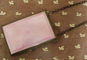 通常￥43,780→【特価価格】￥19,800（税込） / アンティークのコンパクト#311