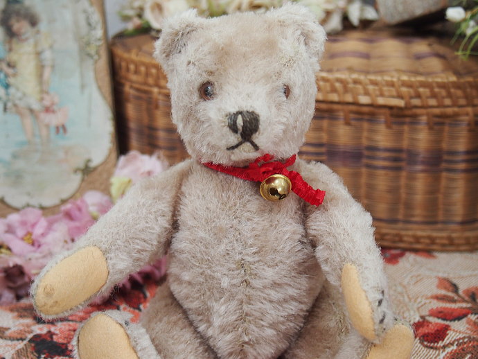ヴィンテージです。硬い詰め物のテディベア ヴィンテージです。硬い詰め物のテディベア Vintage Teddy Bears☆クマ