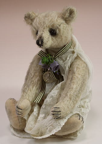 Cantik Bear/アンティークレースを着たベア | テディベア,アーティスト  