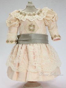 約35〜40cm位　ドールサイズ用 作家1点もの　ピンクサテンのワンピースB|ドレス|ドール関連品 I
