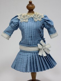 約30cm〜33cm位　ドールサイズ用　ドレス　作家もの