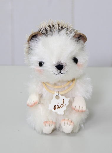 人気 作家 ハリネズミ ダサく テディベア