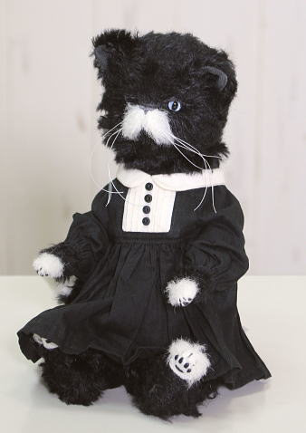 アーティストベア　くまくろ。さま　フード付きコートの黒くまくん　作家ぬいぐるみ 澤田クマ制作所 / 黒猫 | テディベア,アーティストベア,澤田クマ制作所