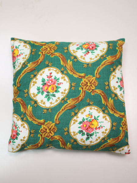 ドール用クッション