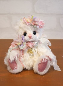 �म��٤�/ �������