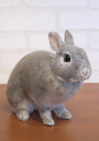 棚からうさもち ／大きな羊毛うさぎ・お座りポーズ① | ≪終了企画