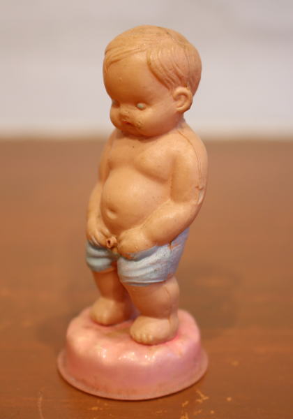 えま、ブローチとセルロイド人形のセット えま様専用、ブローチとセルロイド人形のセット