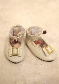 縦：約3.6cm×幅：約1.5cm 　ドールシューズ 本革 一点もの KNO-168