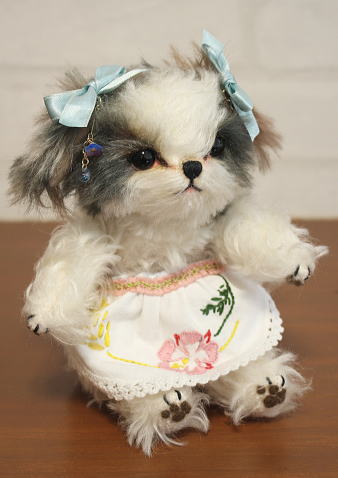 アーティストベア　作家　hacodecoさま　ぬいぐるみ　シーズーちゃん ジェリーベア / 【水色リボンのシーズーちゃん】 | テディベア