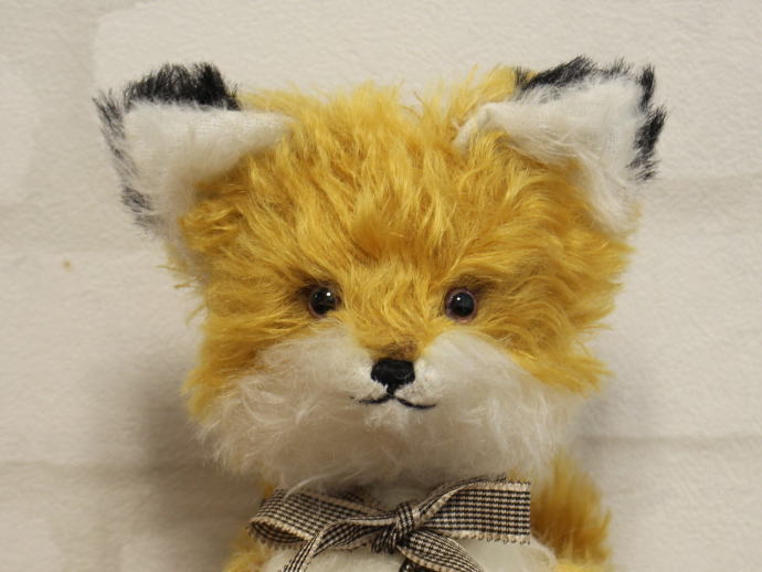 キツネのテディベア 作家様 テディベア〜 しろねこちゃんは、2匹 キツネちゃん 2匹 スーティくま