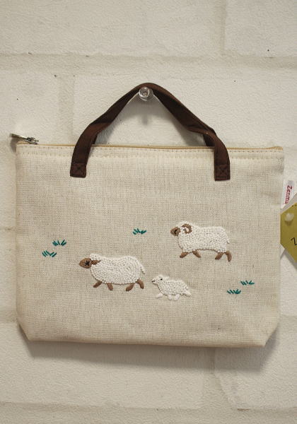羊の刺繍ポーチセット　親子ポーチ 羊の刺繍ポーチセット　親子ポーチ