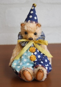 N.P. Bear Studio / Ponnie the clown