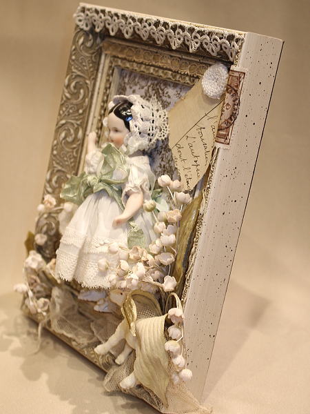 山口 絵美作／リプロダクション 「すずらんとパリアン少女のコラージュ