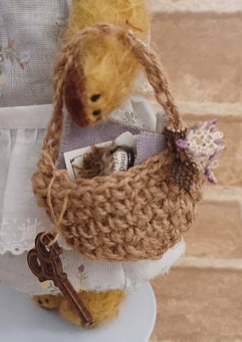 atelier mi*mi /�ڤ��˻ҥ٥���