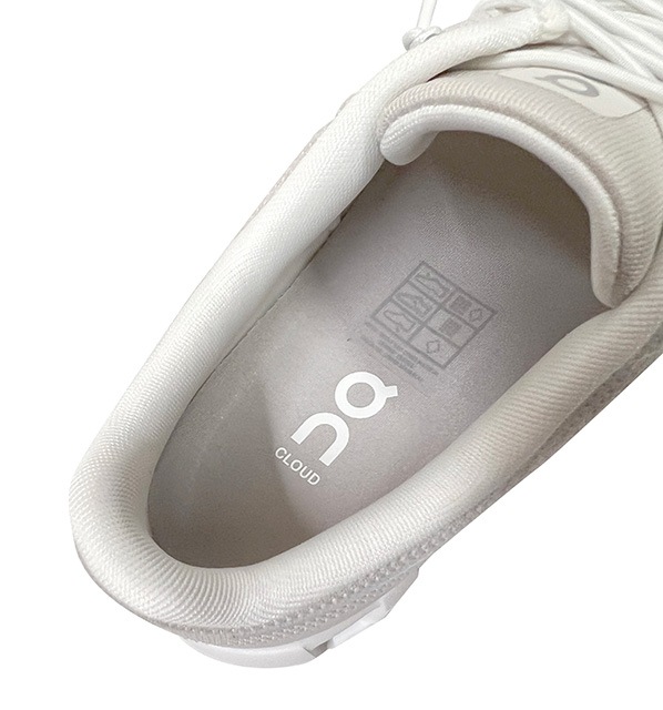 ON ����Cloud 6 ���饦��6��WOMEN��PEARL/WHITE�����ˡ����������̡��ѡ���ۥ磻�ȡ����˥󥰥��塼������ǥ�����