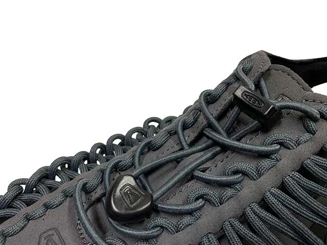 KEEN ������UNEEK����ˡ�����������롡MAGNET/BLACK���ޥ��ͥå�/�֥�å������ݡ��ĥ�����롡�����ȥɥ���MENS ���