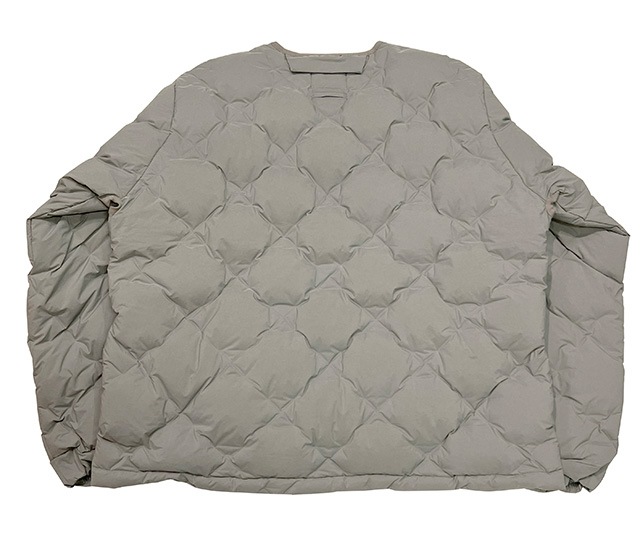 ��SALE 20%OFF��CMF OUTDOOR GARMENT ����ե� �����ȥɥ� �������ȡ�CMF WOVEN DOWN CREW�������֥� ������ ���롼��2��(BLACK/WOLF GRAY)��COMFY 2025FW