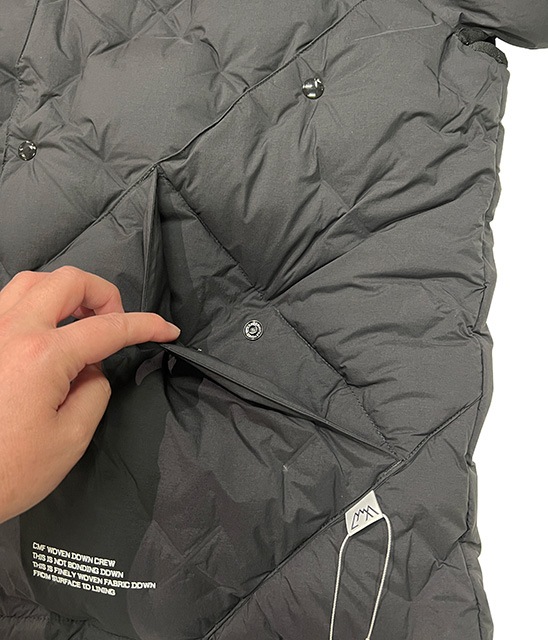 ��SALE 20%OFF��CMF OUTDOOR GARMENT ����ե� �����ȥɥ� �������ȡ�CMF WOVEN DOWN CREW�������֥� ������ ���롼��2��(BLACK/WOLF GRAY)��COMFY 2025FW