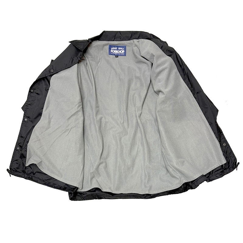 PORKCHOP GARAGE SUPPLY  �ݡ�������å� ���졼�� ���ץ饤��SC LOGO COACH JKT��SC���� ������ ���㥱�åȡ�BLACK �֥�å���2026FW