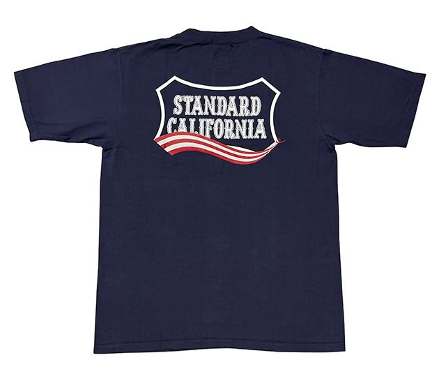 ��7/2ȯ���STANDARD CALIFORNIA ����������ɥ���ե���˥���SD Heavyweight Shield Logo T July 4th ��7��4������Ω��ǰ����T����ġ�2026ǯ��ǥ롡NAVY �ͥ��ӡ�