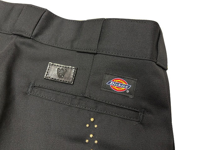 HTC �� Dickies �������ƥ������� �� �ǥ��å������������å��դ��ѥ�Ģ�Arrow Chain��Dickies874��2��(BLACK/BROWN)�����Υѥ��