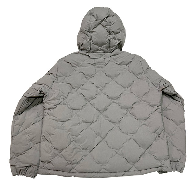 ��SALE 30%OFF��CMF OUTDOOR GARMENT ����ե� �����ȥɥ� �������ȡ�CMF WOVEN DOWN HOODIE�������֥� ������ �ա��ǥ���2��(WOLF GRAY/BLACK)��COMFY 2025FW