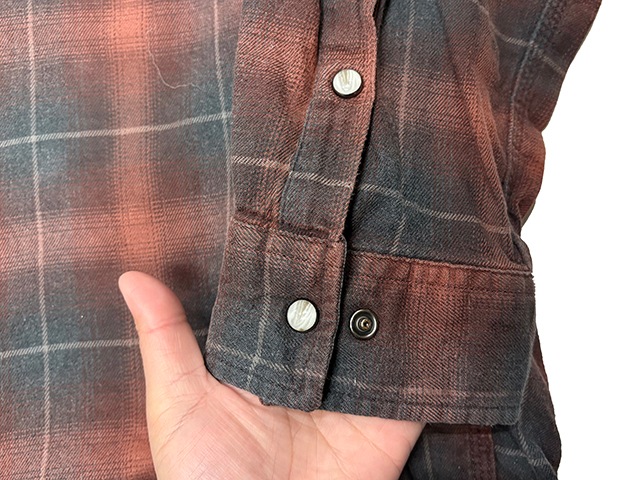 ��SALE 30%OFF�� Carhartt �����ϡ��ȡ�WORK SHIRTS �������ġ����ʥåץܥ��󡡥����å�����col.RED��size:2XL-Regular��COTTON100%��BIG SIZE��USED �桼���ɡۡ���šۡ�Ź�޻����Բġ�