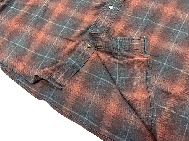 ��SALE 30%OFF�� Carhartt �����ϡ��ȡ�WORK SHIRTS �������ġ����ʥåץܥ��󡡥����å�����col.RED��size:2XL-Regular��COTTON100%��BIG SIZE��USED �桼���ɡۡ���šۡ�Ź�޻����Բġ�
