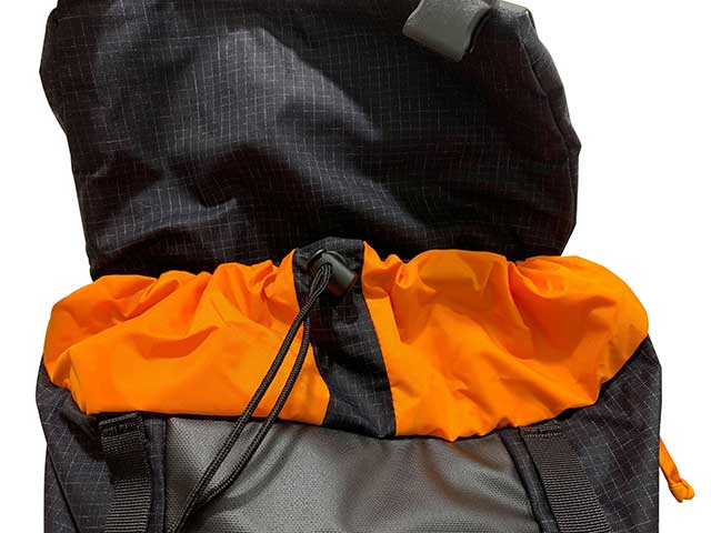 MYSTERY RANCH���ߥ��ƥ꡼������D-ROUTE D�롼�� �Хå��ѥå���BLACK �֥�å������å������������������ȥܡ���