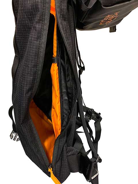 MYSTERY RANCH���ߥ��ƥ꡼������D-ROUTE D�롼�� �Хå��ѥå���BLACK �֥�å������å������������������ȥܡ���