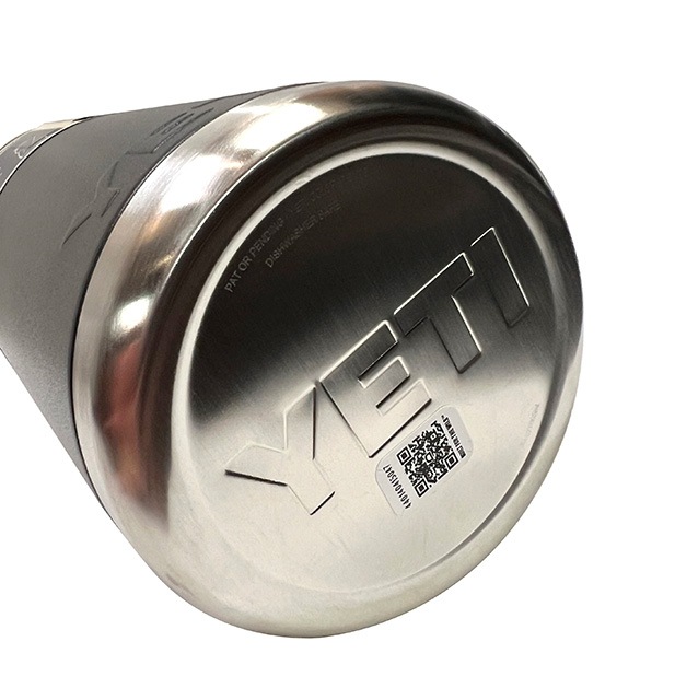 YETI �����ƥ���RAMBLER 36oz BOTTLE CHUG  ���֥顼 �ܥȥ� ���㥰 ��4����BLACK/STAINLESS STEEL/NAVY/WHITE�ˡ�1L���������ޥ�������֥顼�����ƥ�쥹 �ݲ�����