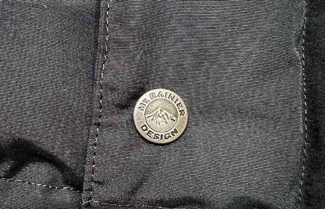 ��SALE 10%OFF�� MT.RAINIER DESIGN �ޥ���ȥ쥤�˥��ǥ�����MRD DOWN VEST ������٥��ȡ�02:BLACK �֥�å���MADE IN JAPAN �����������ĥ�����